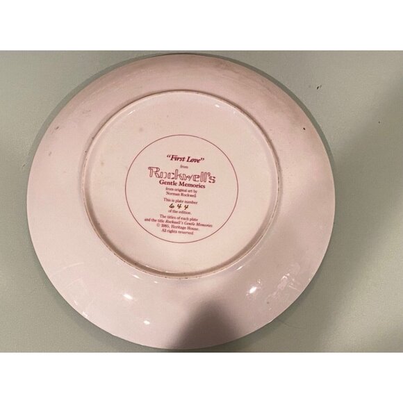 VINTAGE NORMAN ROCKWELL FIRST LOVE 8.5" COLLECTOR PLATE IMM - Picture 2 of 2